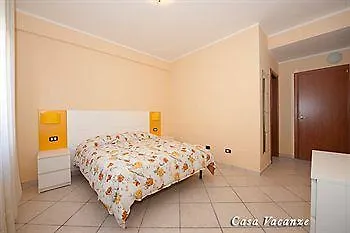 Il Girasole לינה וארוחת בוקר אגרופולי
