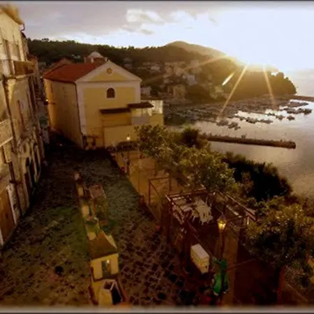 Il Girasole Bed & Breakfast 4*