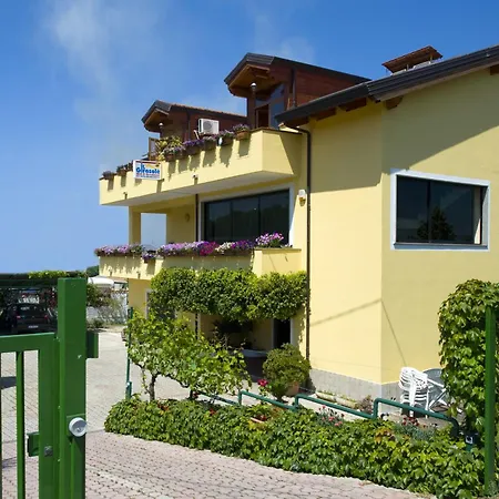 Il Girasole Bed & Breakfast 4*